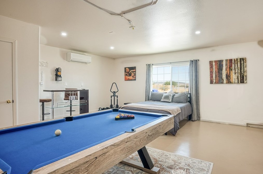 4992 1st St, Joshua Tree CA 92252-4219 exterior