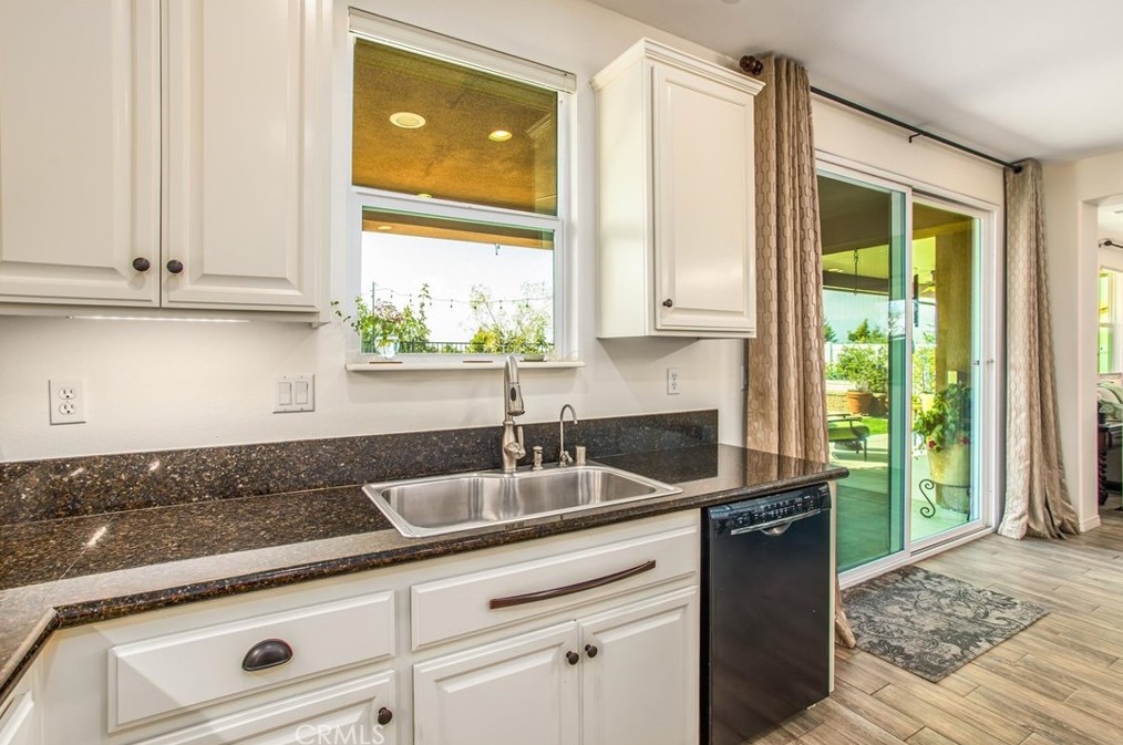 1521 Patterson Ranch Rd, Redlands CA  92374-2971 exterior