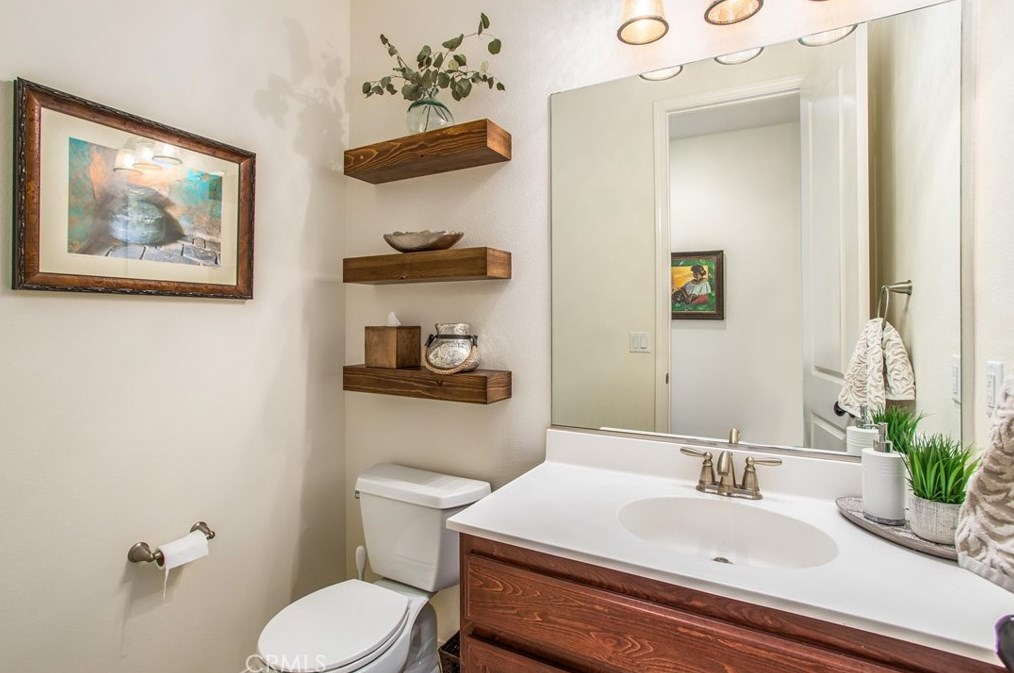 1521 Patterson Ranch Rd, Redlands CA  92374-2971 exterior