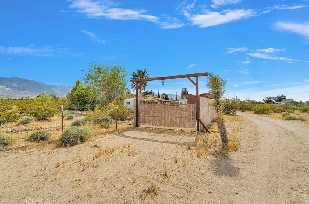 9180 Joshua Ave, Lucerne Valley, CA 92356