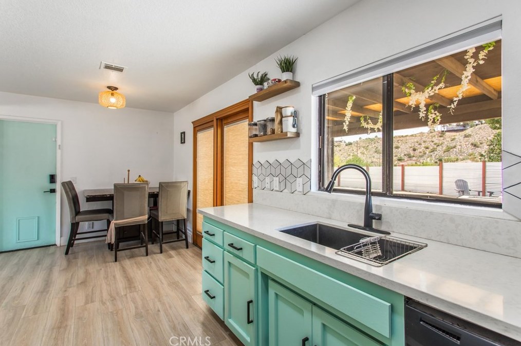 54610 Primavera Dr, Yucca Valley CA  92284-2386 exterior