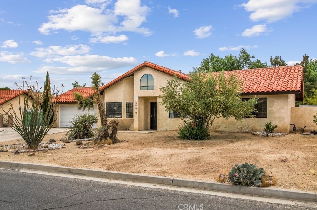 54610 Primavera Dr, Yucca Valley CA  92284-8308 exterior