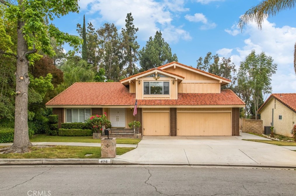 426 Iris St, Redlands, CA 92373-5653