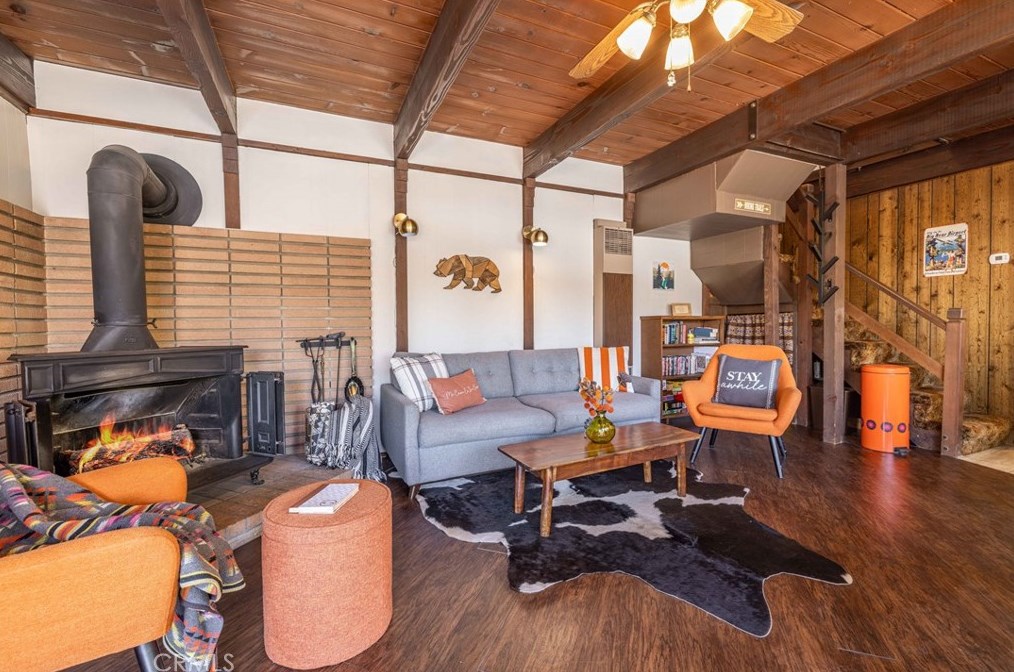 316 Hilltop Ln, Big Bear City CA  92314-9637 exterior