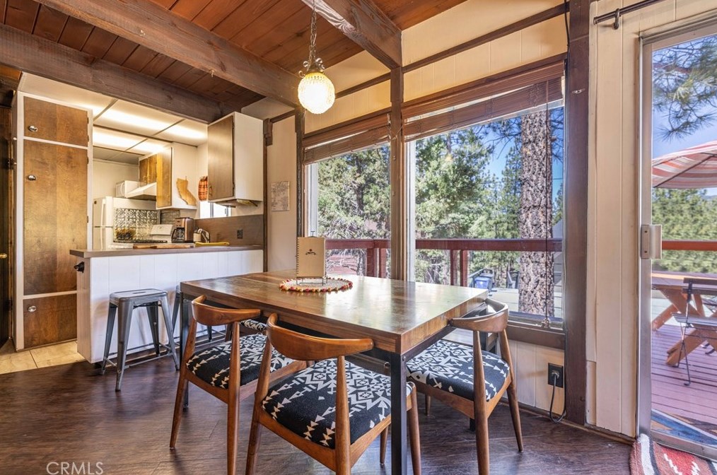 316 Hilltop Ln, Big Bear City CA  92314-9637 exterior