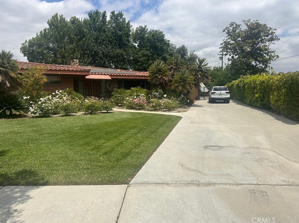 17376 Filbert St, Fontana, CA 92335-5901
