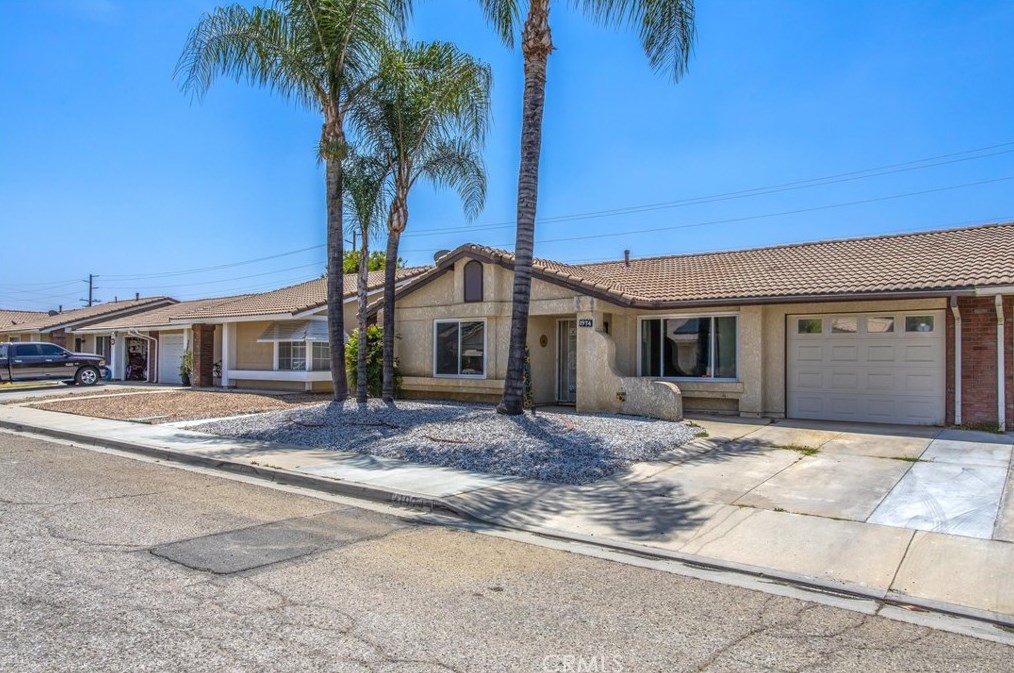 1974 Hooper Dr, San Jacinto, CA 92583-6007