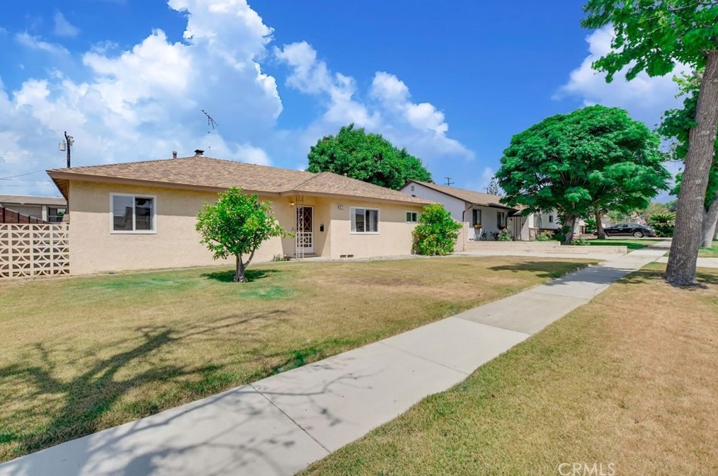 611 Birch Ave, Upland, CA 91786-4422
