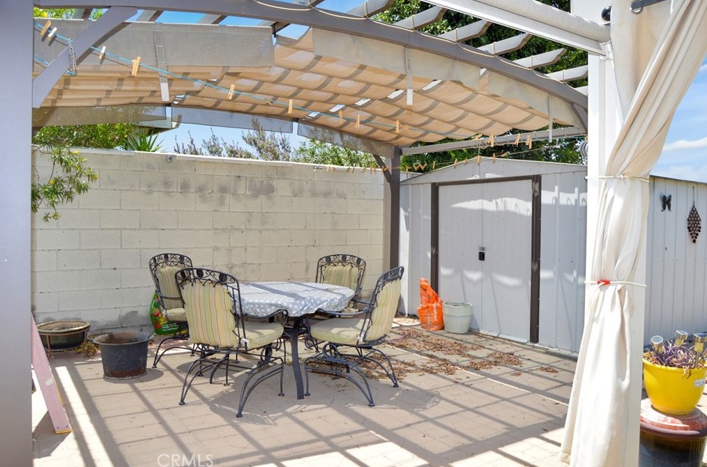 73954 Elizabeth Dr, Thousand Palms CA  92276-4082 exterior