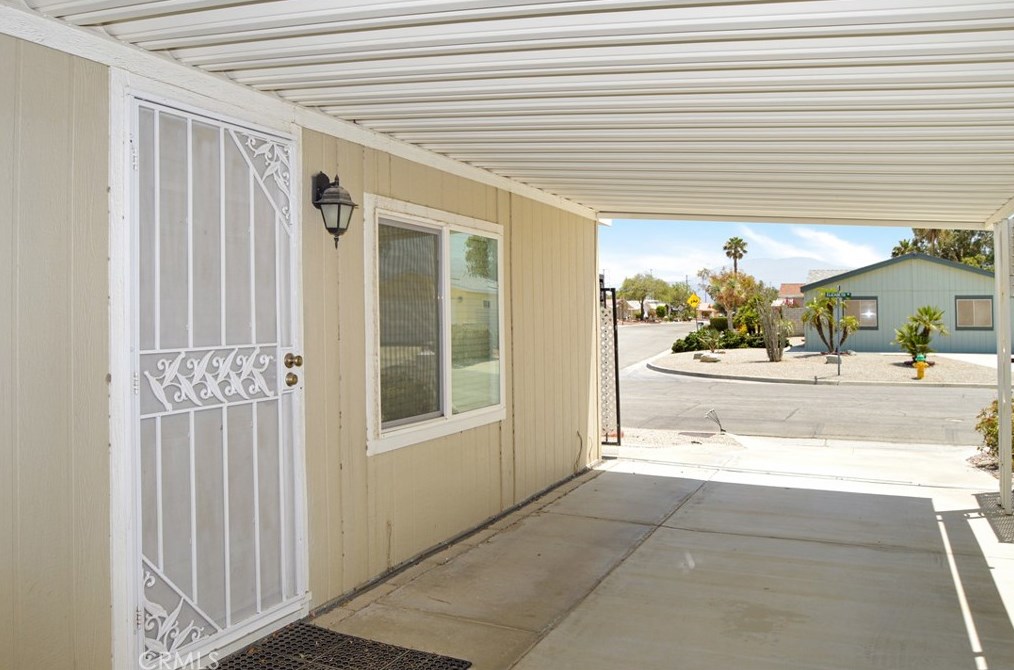 73954 Elizabeth Dr, Thousand Palms CA  92276-4082 exterior