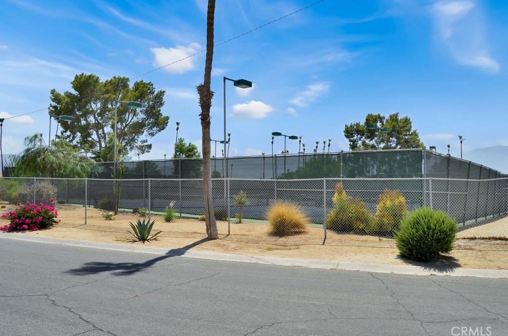 73954 Elizabeth Dr, Thousand Palms CA  92276-4082 exterior