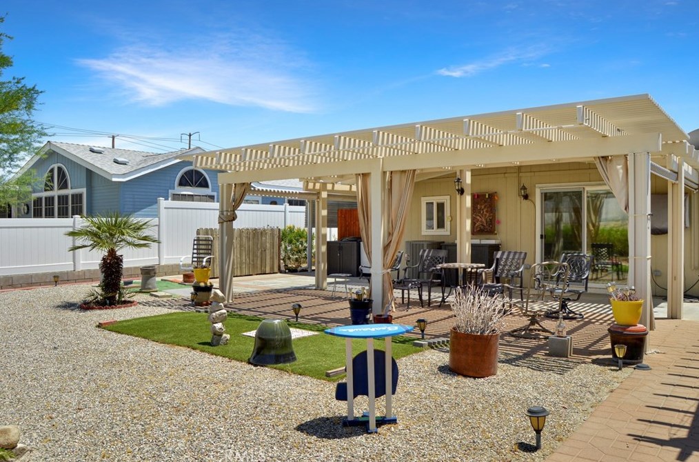 73954 Elizabeth Dr, Thousand Palms CA  92276-4082 exterior