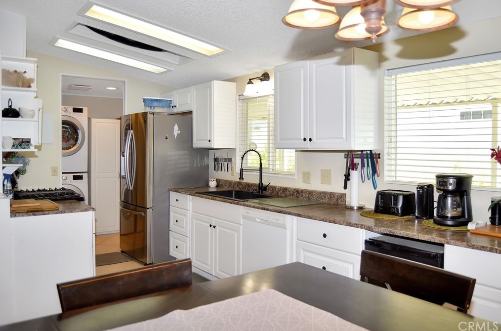 73954 Elizabeth Dr, Thousand Palms CA  92276-4082 exterior