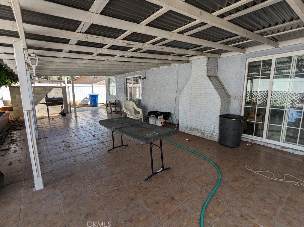 3597 Philadelphia Ct, Riverside CA exterior