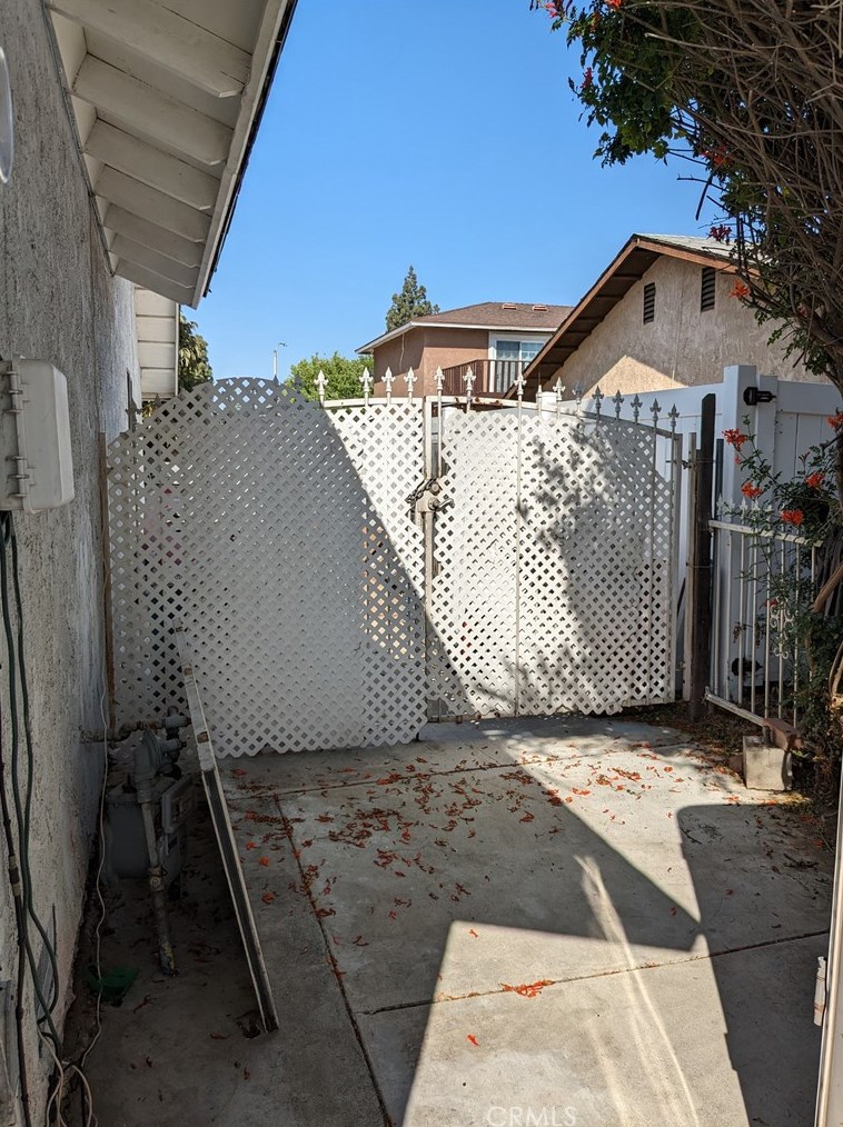 3597 Philadelphia Ct, Riverside CA exterior