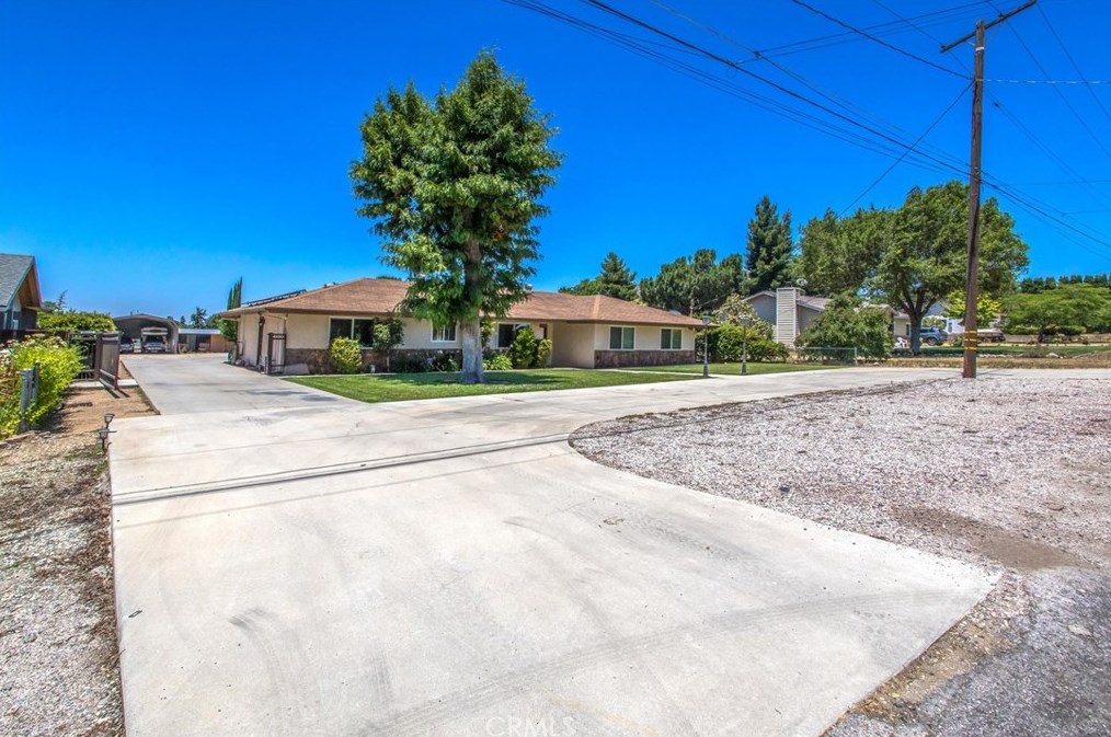 10205 Live Oak Ave, Beaumont, CA 92223