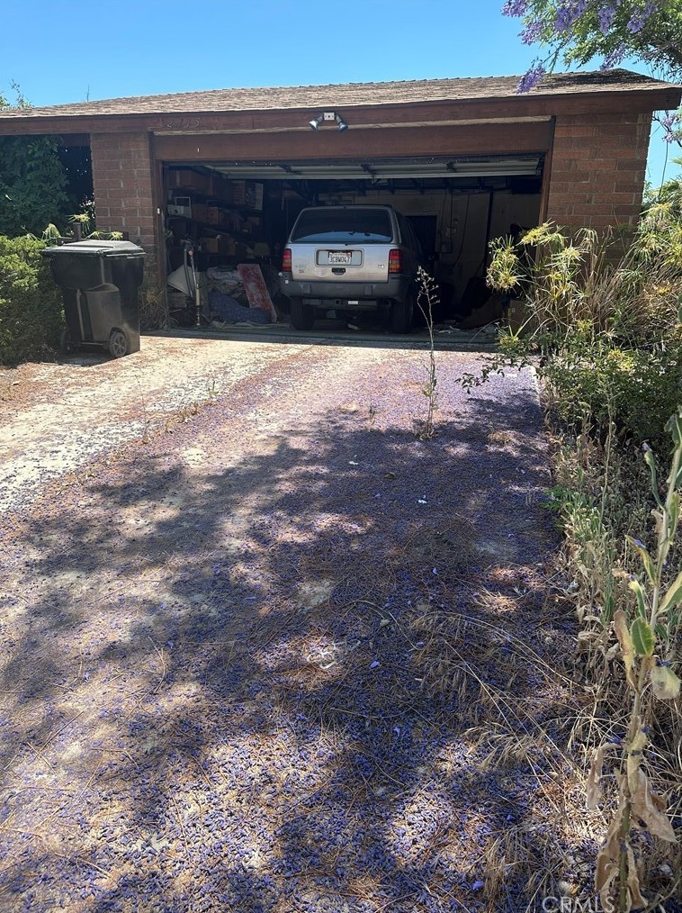 2715 Lomita Pl, Highland, CA 92346