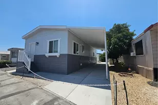 999 S Santa Fe Ave, San Jacinto, CA 92583 - Photo 2