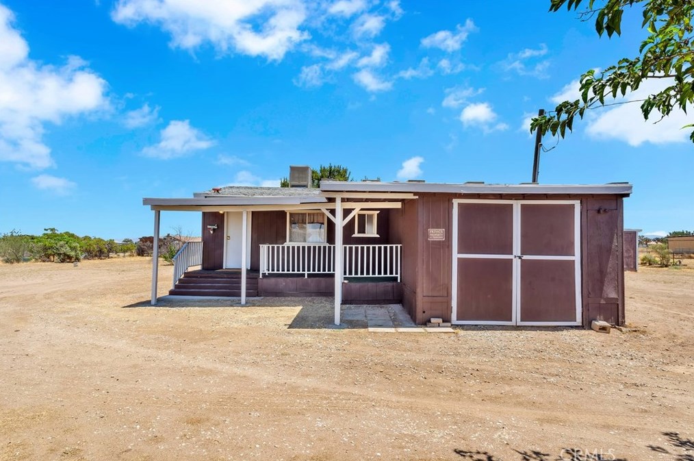 9929 Barker Rd, Hesperia, CA 92344