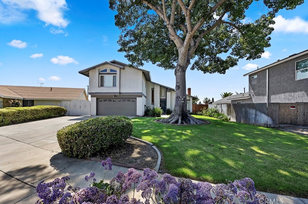 12728 Dickens Ct, Colton, CA 92313