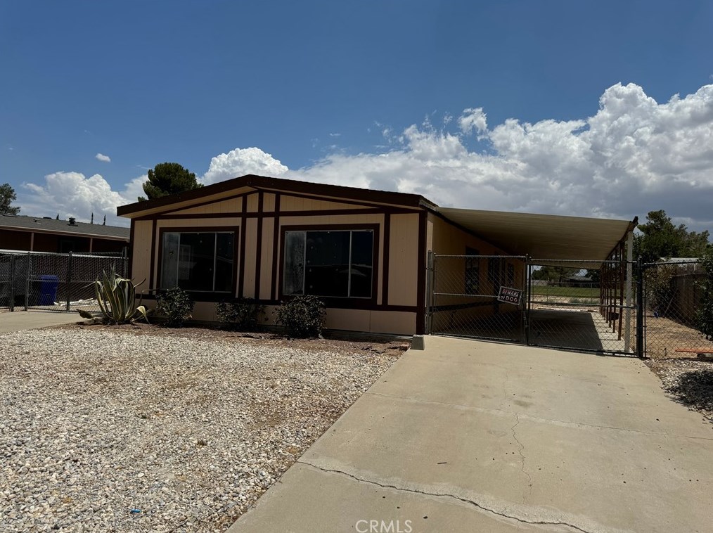 13937 Riviera Dr, Victorville, CA 92395