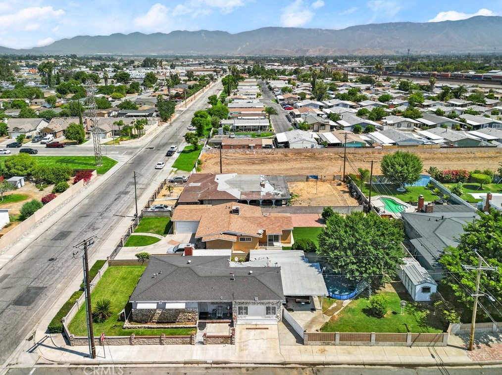 365 Pennsylvania Ave, San Bernardino CA  92407-6656 exterior