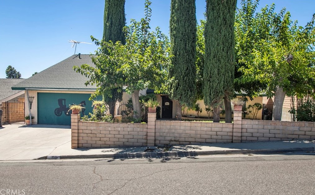 1555 N High St, Banning, CA 92220