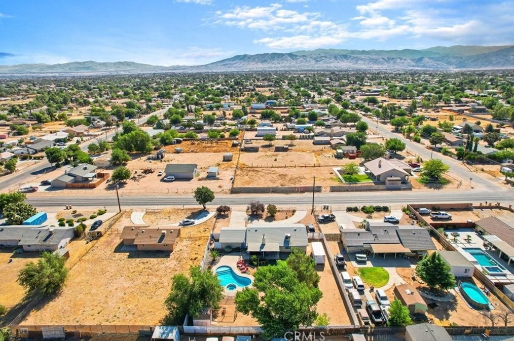 7946 Cottonwood Ave, Hesperia CA  92345-4213 exterior