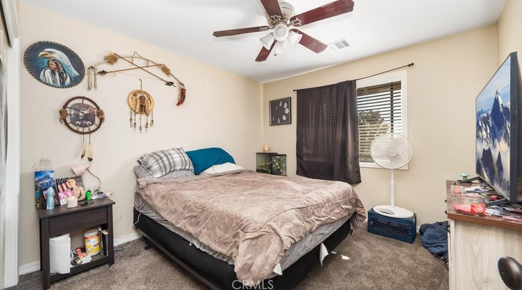 7946 Cottonwood Ave, Hesperia CA  92345-4213 exterior