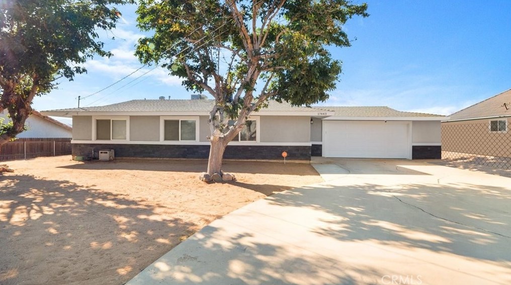 17443 Vista St, Hesperia, CA 92345