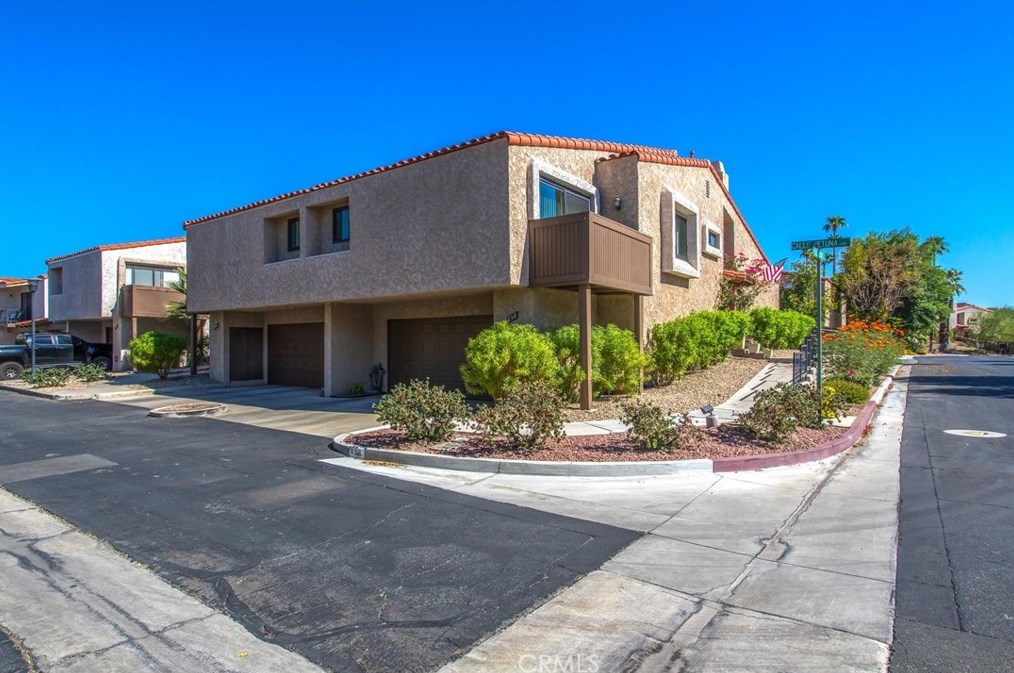 658 Calle Petunia, Palm Springs, CA 92262-7260