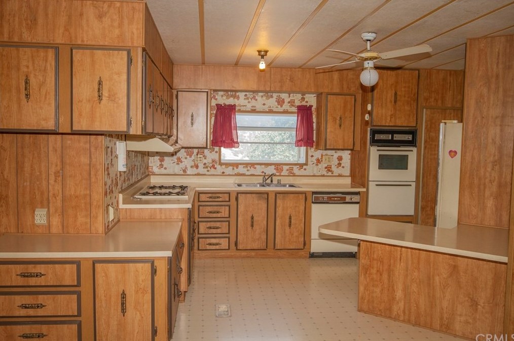 46066 Longview Rd, Orange Cove, CA 93675