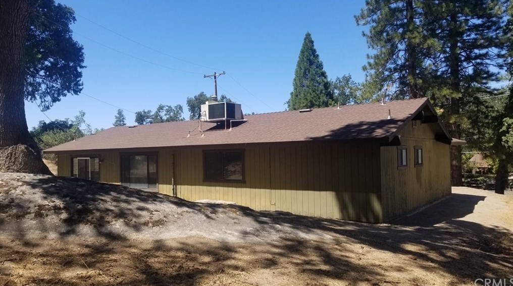 49702 Road 427, Oakhurst CA  93644-9514 exterior