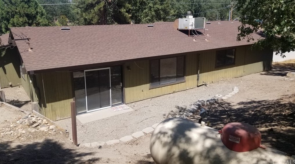 49702 Road 427, Oakhurst CA  93644-9514 exterior