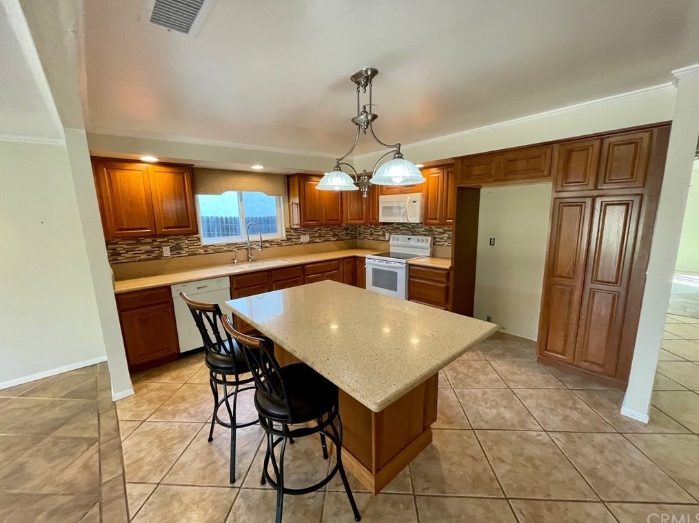 129 Auriga Ave, Lompoc CA 93436-1216 exterior