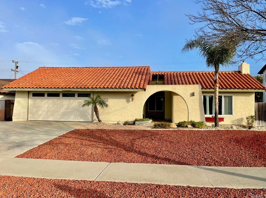 129 Auriga Ave, Lompoc CA 93436-1216 exterior