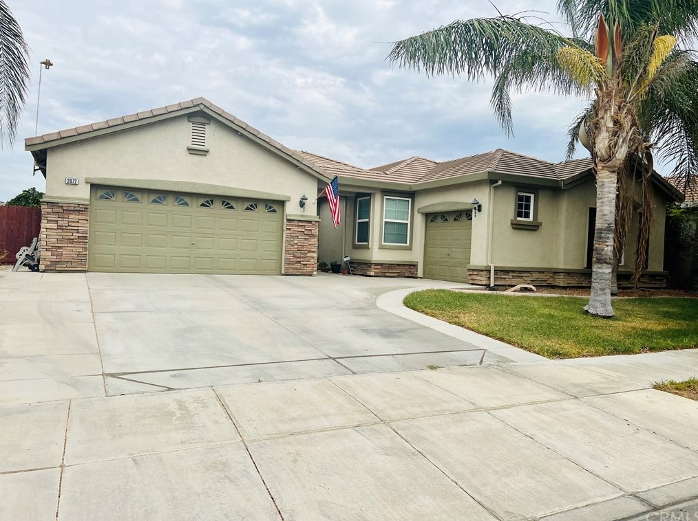 2072 Maximillian Ct, Los Banos, CA 93635