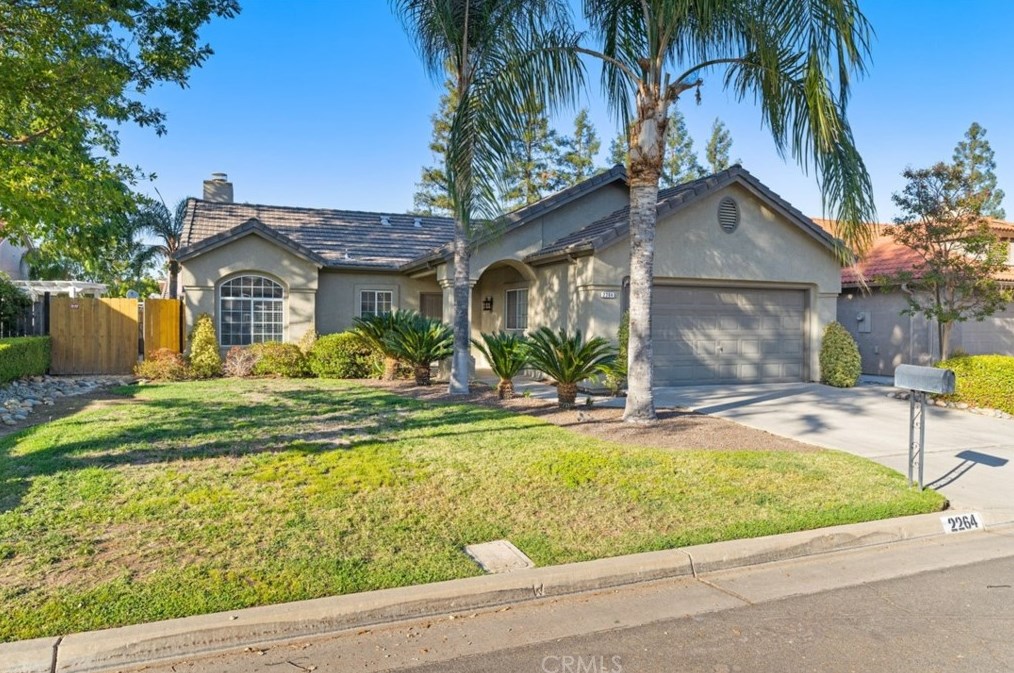 2264 E Yeargin Dr, Fresno, CA 93720