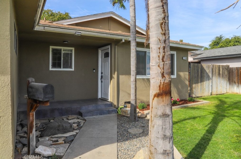 3146 Paula Dr, Clovis, CA 93612