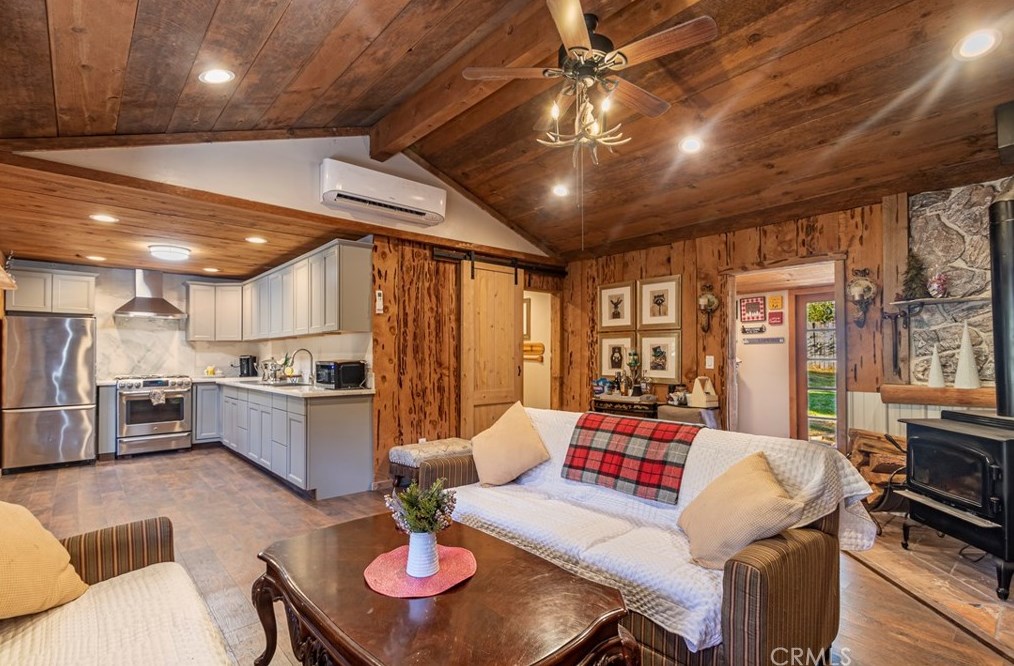 35859 Rd 222, Bass Lake, CA 93669