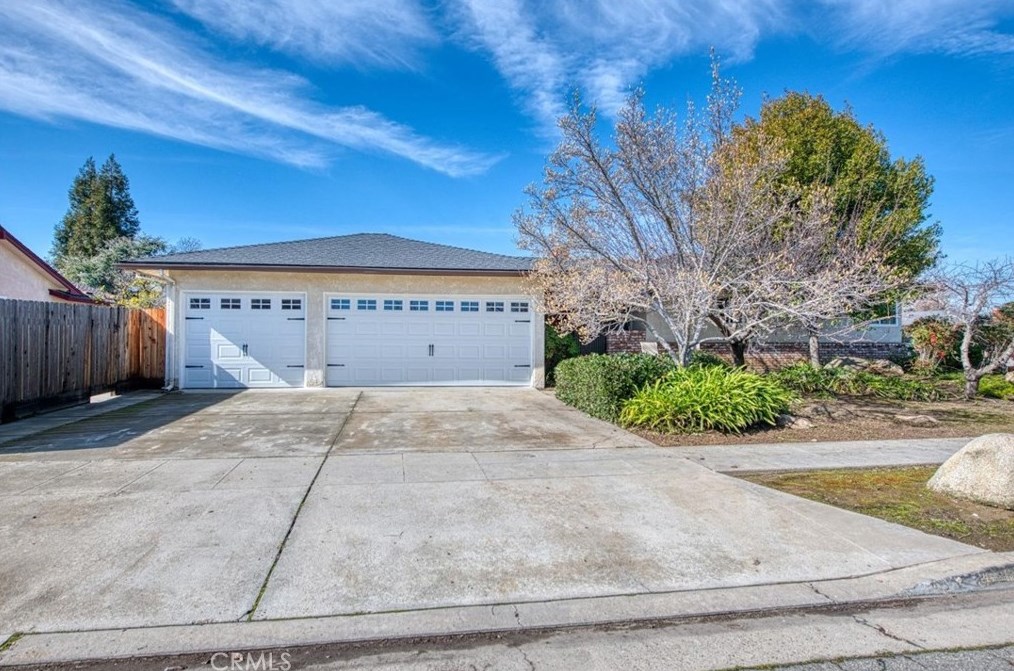 3095 E Warner Ave, Fresno, CA 93710