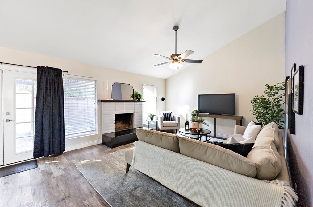 355 W Sierra Ave #117, Fresno, CA 93704