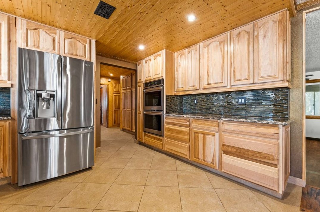 7995 Elk Trail, Yucca Valley, CA 92284