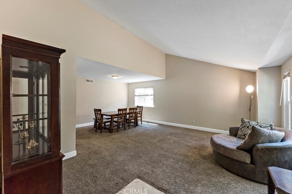 5205 W Palo Alto Ave, Fresno, CA 93722