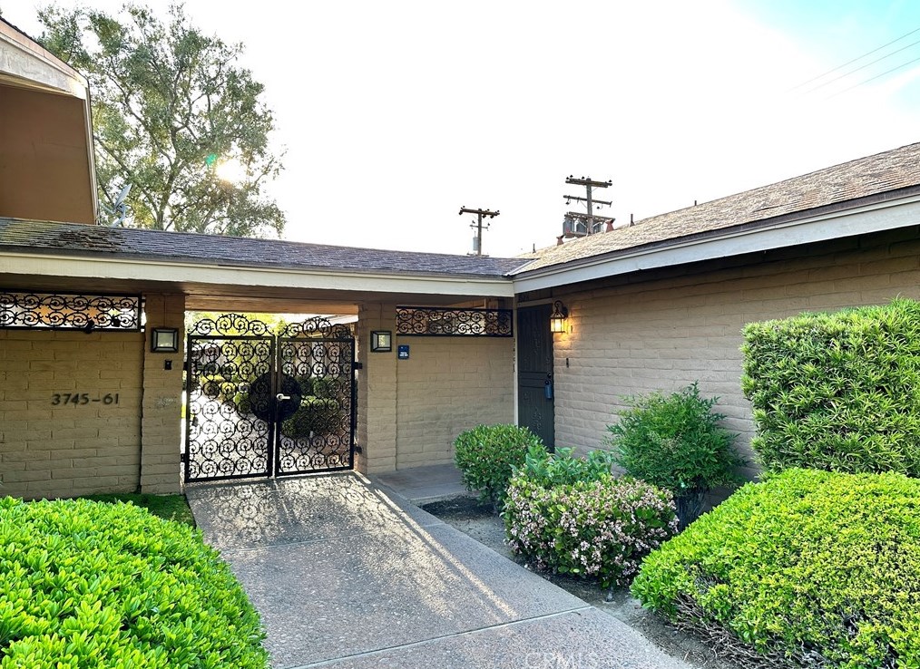 3761 N Fruit Ave #c, Fresno, CA 93705