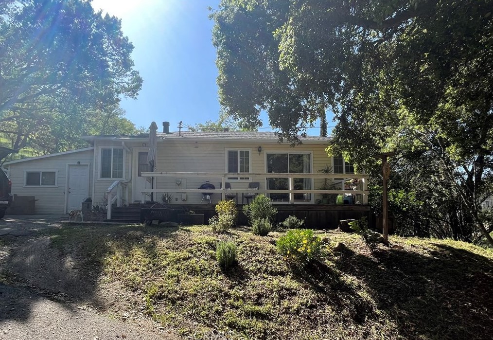 92 Fresno St, Lake Nacimiento, CA 93446