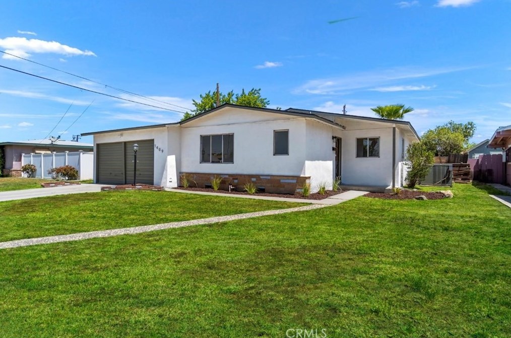 1409 Amelia Ave, Hanford, CA 93230