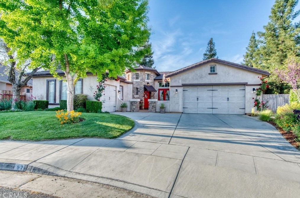 67 W El Paso Ave, Clovis, CA 93611