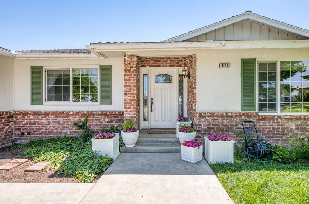 3143 Sample Ave, Fresno, CA 93710-5941