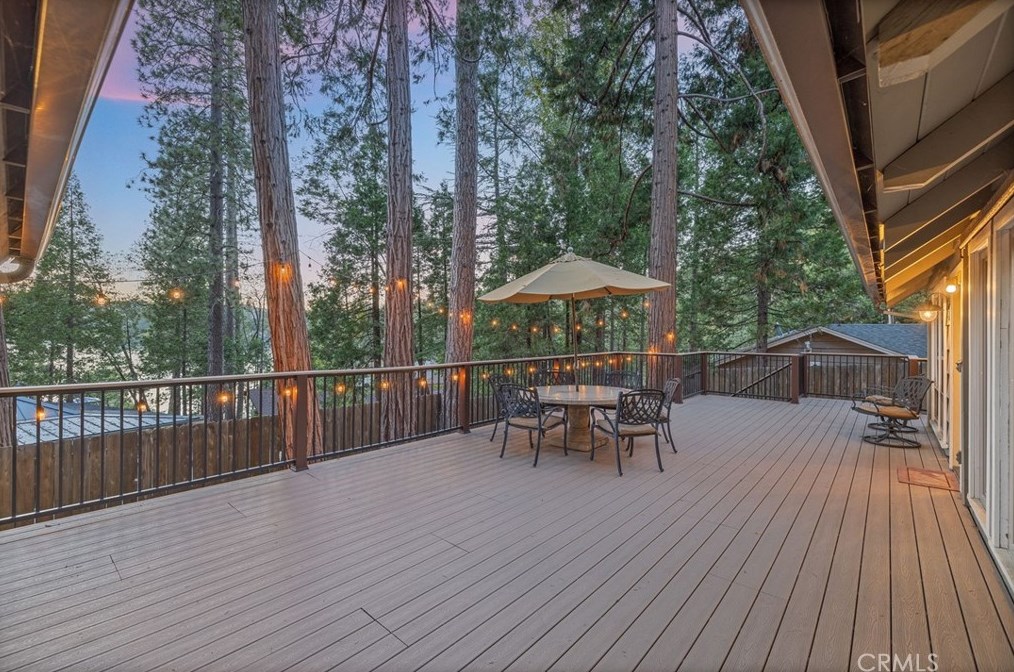53644 Acorn Rd, Bass Lake, CA 93604